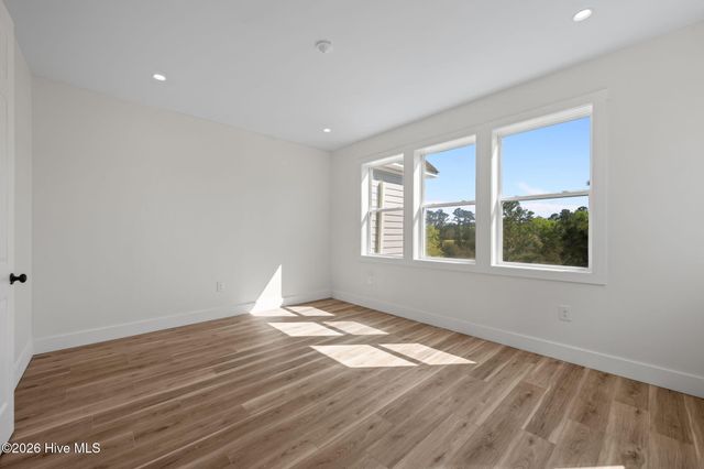 2180 Nc 304 C, Bayboro, NC 28515