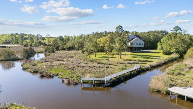 2180 Nc 304 C, Bayboro, NC 28515