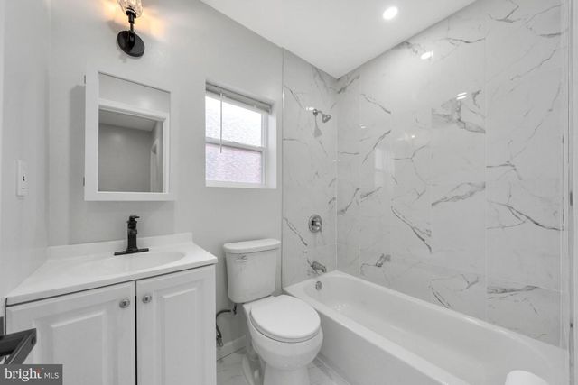 1119 THOMAS ST, Chester, PA 19013