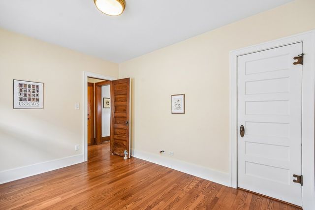 821 N Grove Avenue, Oak Park, IL 60302