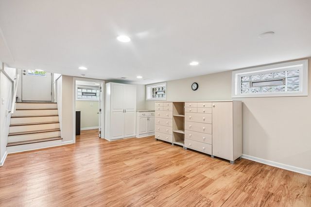 821 N Grove Avenue, Oak Park, IL 60302
