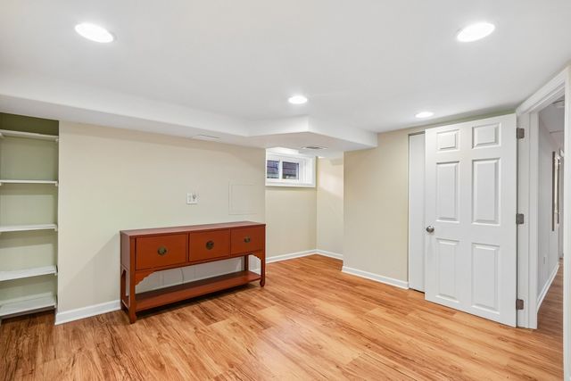 821 N Grove Avenue, Oak Park, IL 60302