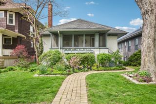 821 N Grove Avenue, Oak Park, IL 60302