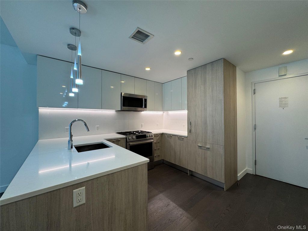131-05 40 15L, Flushing, NY 11354 — photo 4