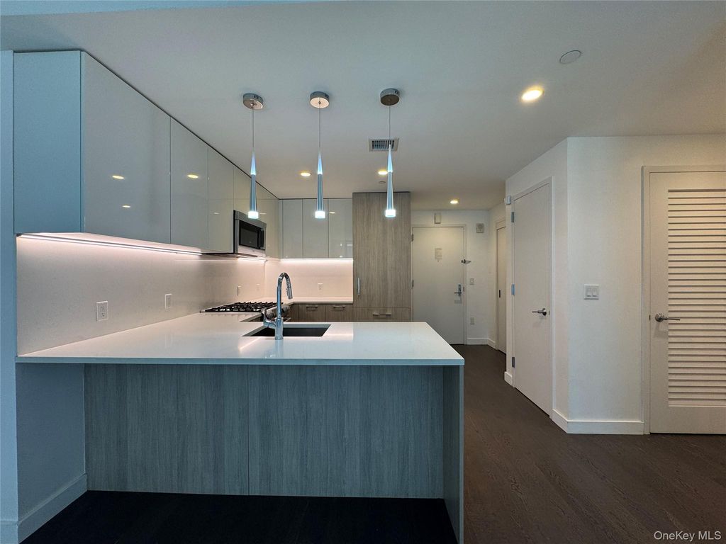131-05 40 15L, Flushing, NY 11354 — photo 5