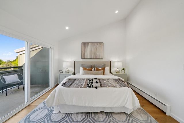 4028 Farm Hill Boulevard 5, Redwood City, CA 94061