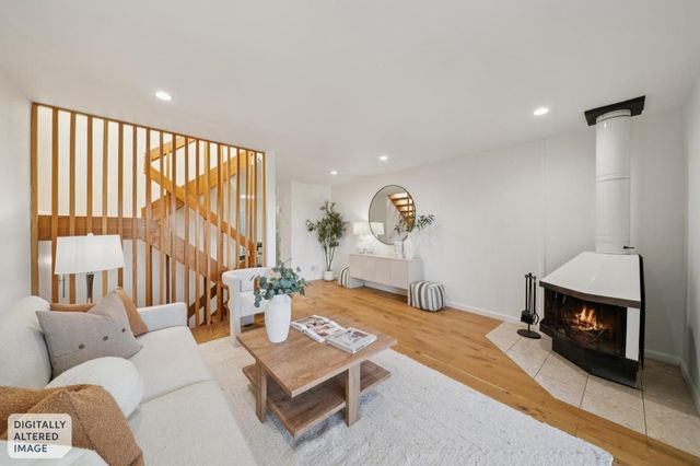 4028 Farm Hill Boulevard 5, Redwood City, CA 94061