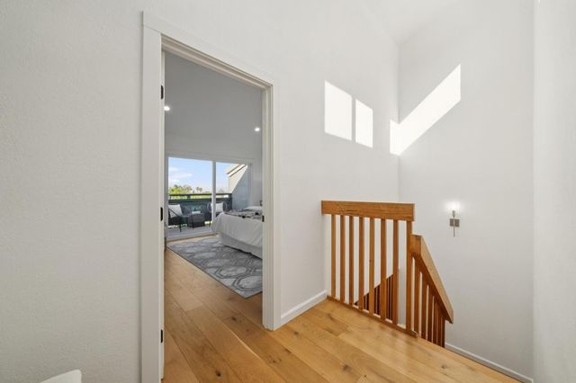 4028 Farm Hill Boulevard 5, Redwood City, CA 94061