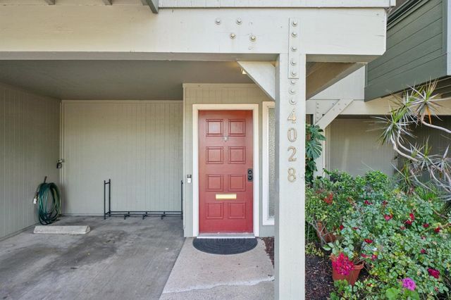 4028 Farm Hill Boulevard 5, Redwood City, CA 94061