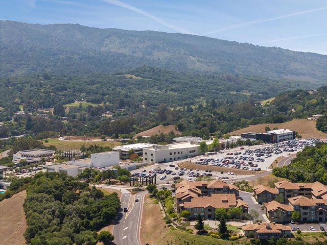 4028 Farm Hill Boulevard 5, Redwood City, CA 94061