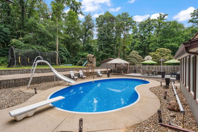 2665 Pinebrook Drive, La Porte, IN 46350