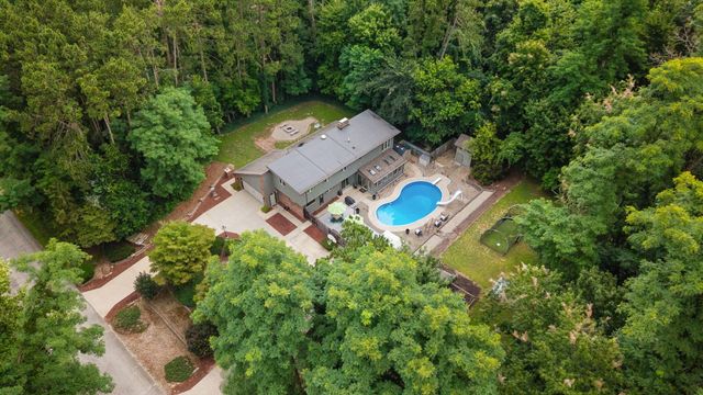 2665 Pinebrook Drive, La Porte, IN 46350