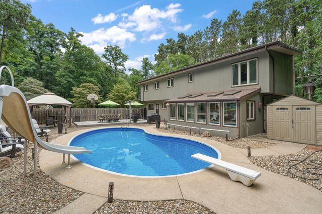 2665 Pinebrook Drive, La Porte, IN 46350