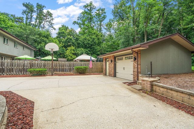 2665 Pinebrook Drive, La Porte, IN 46350
