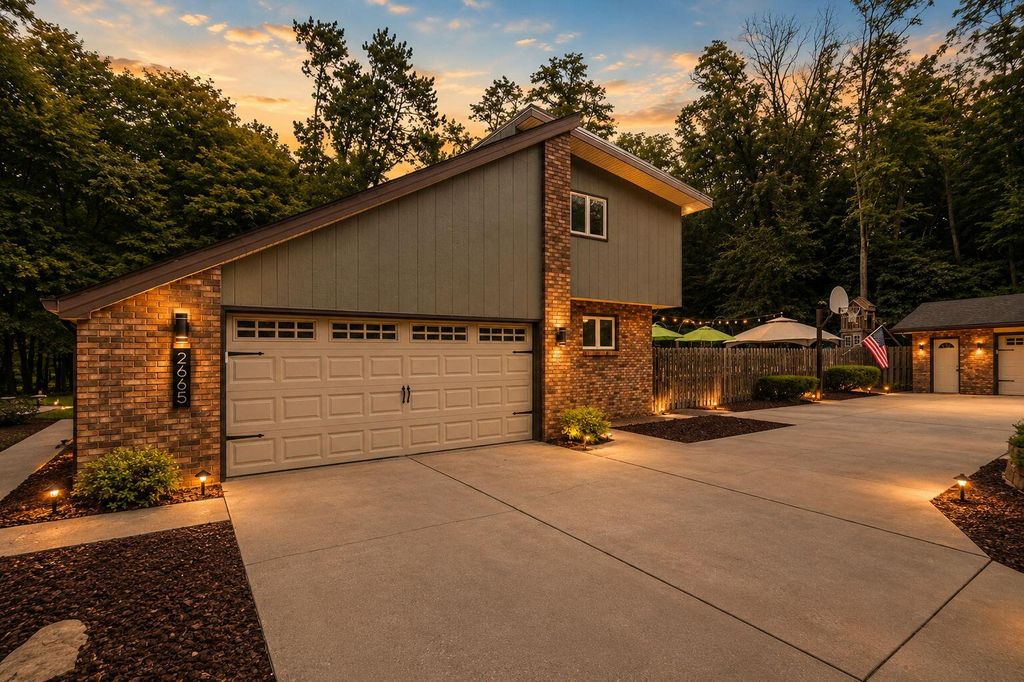 2665 Pinebrook Drive, La Porte, IN 46350