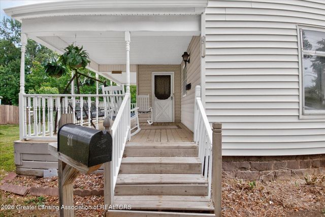 311 W Main Street, Grand Ledge, MI 48837