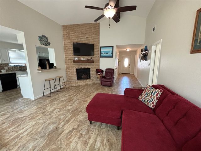 13981 Blackbeard Dr, Corpus Christi, TX 78418