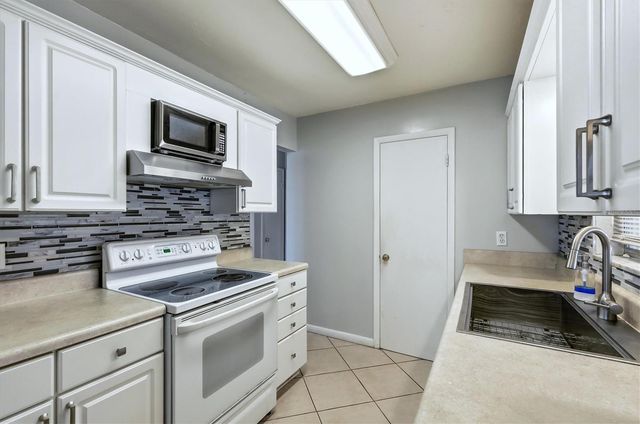 21283 MIDWAY BOULEVARD, Port Charlotte, FL 33952