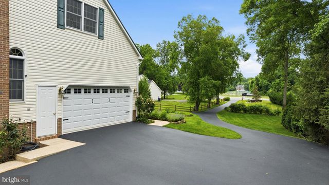 3265 LORING DR, Huntingtown, MD 20639
