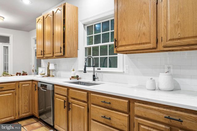 3265 LORING DR, Huntingtown, MD 20639