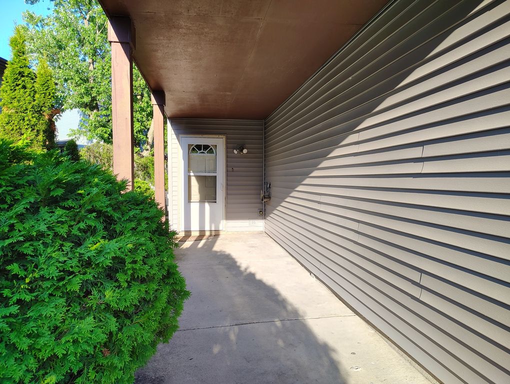 14 ELM Court 14, Bolingbrook, IL 60440