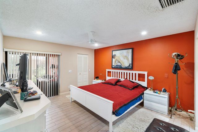 10900 Waterberry Court, Boca Raton, FL 33498