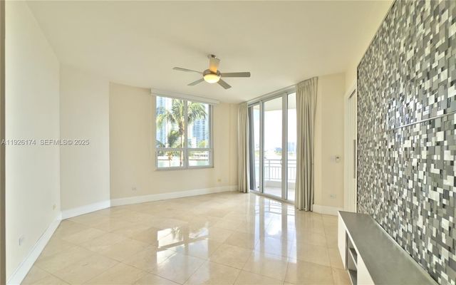 848 Brickell Key Dr 306, Miami, FL 33131