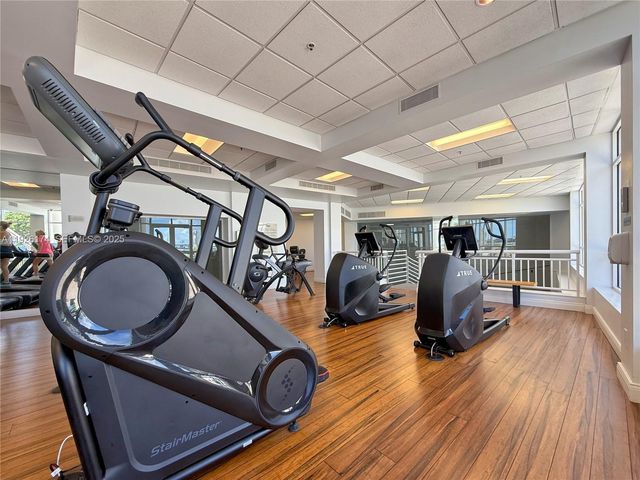 848 Brickell Key Dr 306, Miami, FL 33131