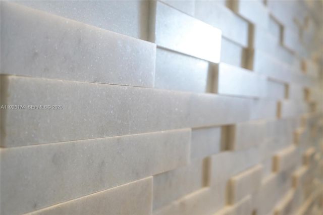 848 Brickell Key Dr 306, Miami, FL 33131