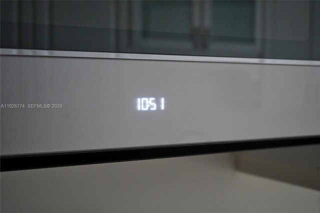 848 Brickell Key Dr 306, Miami, FL 33131