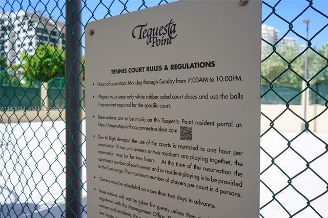 848 Brickell Key Dr 306, Miami, FL 33131