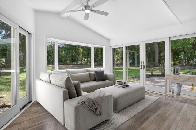 2049 Shore Hill Drive, West Bloomfield, MI 48323