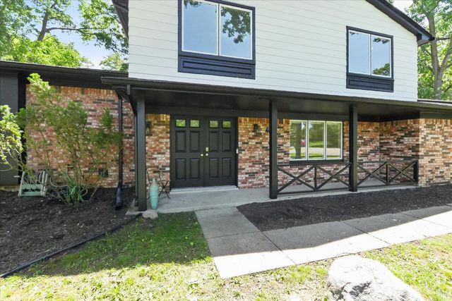 2049 Shore Hill Drive, West Bloomfield, MI 48323