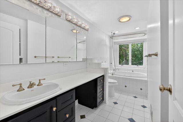 2049 Shore Hill Drive, West Bloomfield, MI 48323