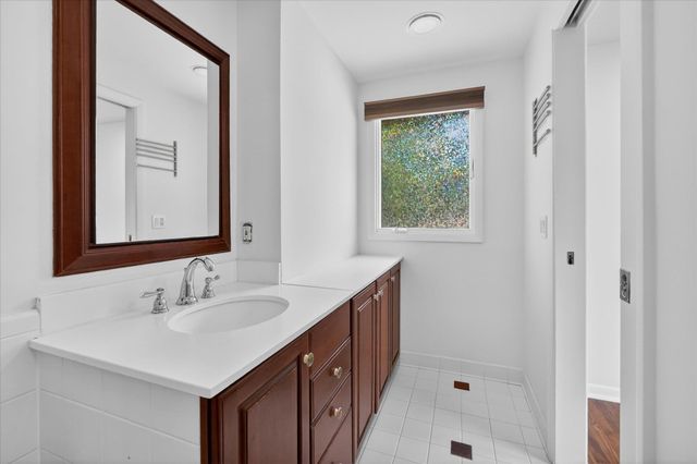 2049 Shore Hill Drive, West Bloomfield, MI 48323