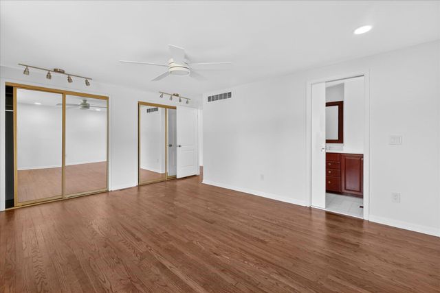 2049 Shore Hill Drive, West Bloomfield, MI 48323