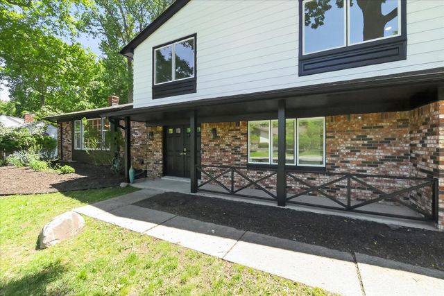 2049 Shore Hill Drive, West Bloomfield, MI 48323