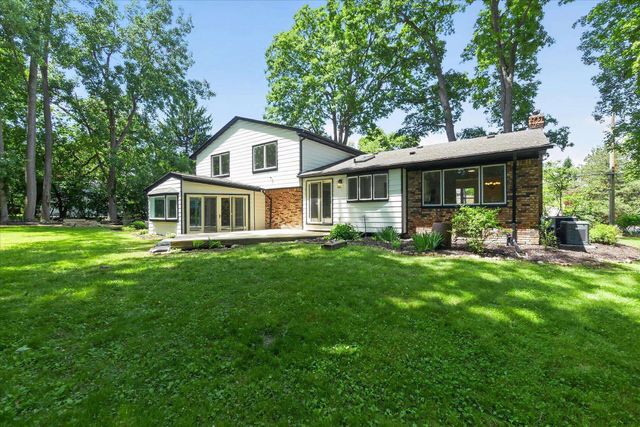 2049 Shore Hill Drive, West Bloomfield, MI 48323