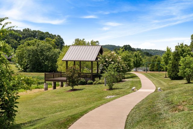 7120 Neills Branch Dr, College Grove, TN 37046