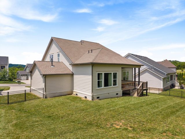 7120 Neills Branch Dr, College Grove, TN 37046