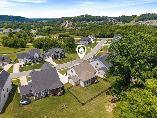 7120 Neills Branch Dr, College Grove, TN 37046