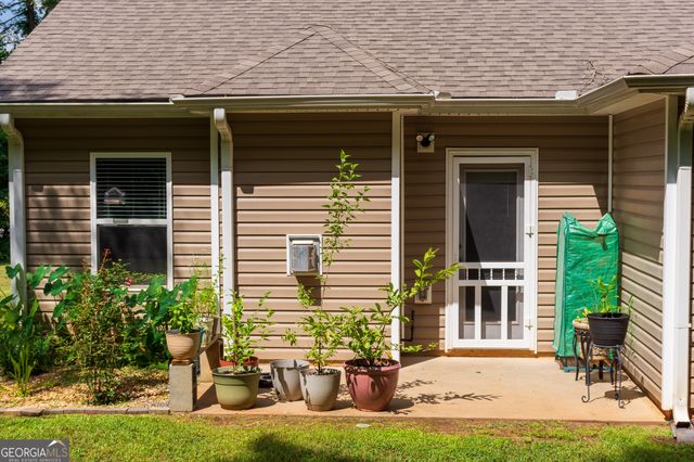 165 Pine Ridge Road, Covington, GA 30016