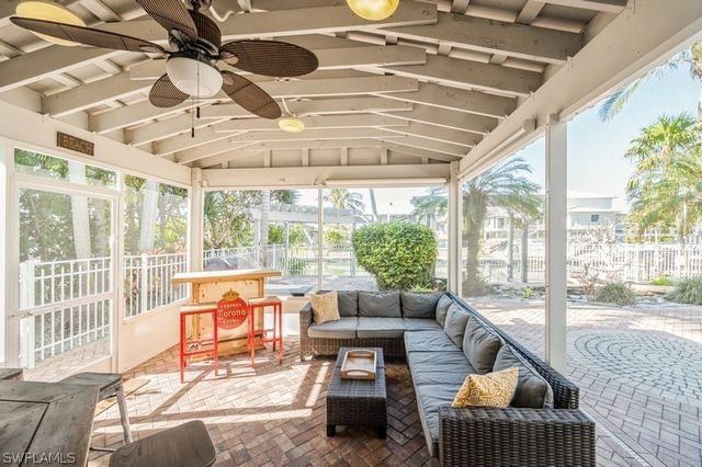 1154 Vernon PL, Marco Island, FL 34145