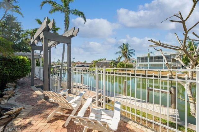 1154 Vernon PL, Marco Island, FL 34145