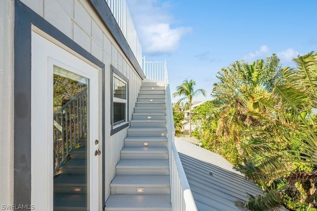 1154 Vernon PL, Marco Island, FL 34145