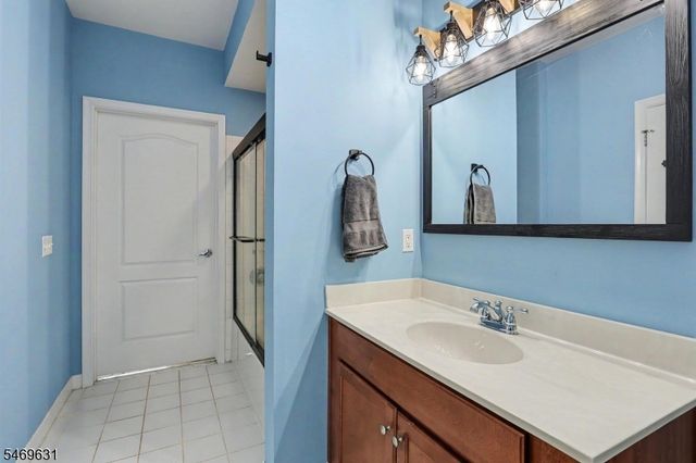 5219 Sanctuary Blvd, Riverdale Boro, NJ 07457