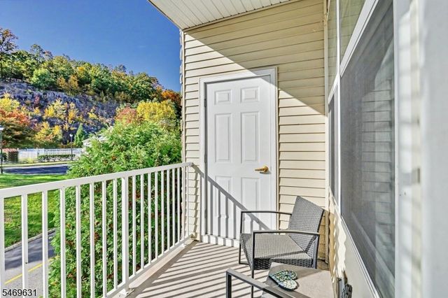 5219 Sanctuary Blvd, Riverdale Boro, NJ 07457