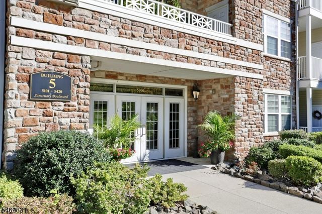 5219 Sanctuary Blvd, Riverdale Boro, NJ 07457