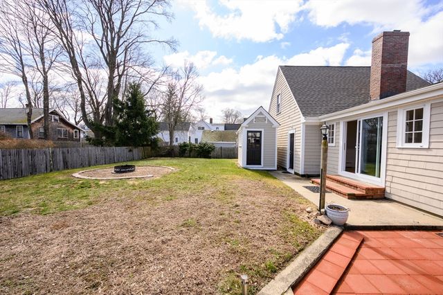 498-500 Main, Hingham, MA 02043