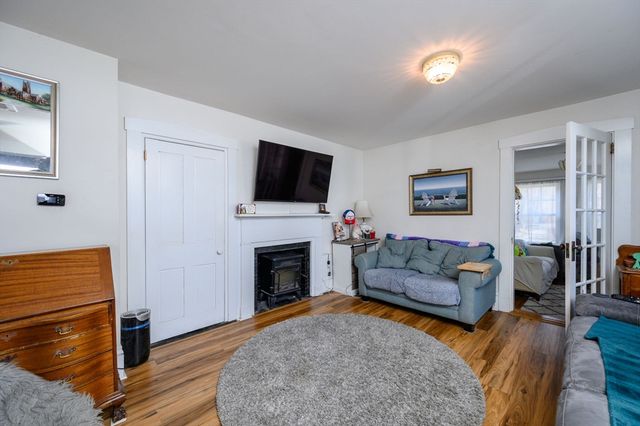 498-500 Main, Hingham, MA 02043